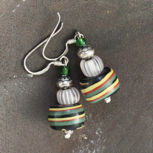 アンティーク ヴェネチアン ファンシービーズ スパイラル & グーズベリー ピアス Antique Venetian Fancy Spiral Motif & Gooseberry Earringss