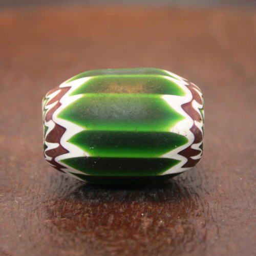 グリーンシェブロン　Antique Green Chevron